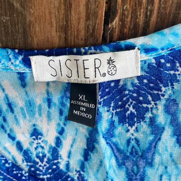 Sister Cover Up - Picture 3 of 7